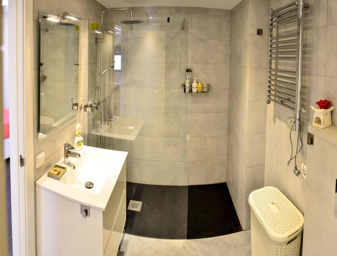 Alohamundi Campana Apartment Севиля Екстериор снимка
